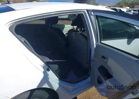 2010 Honda Insight Ex from USA, damaged, VIN JHMZE2H73AS020818